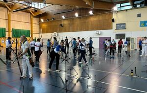 🎉🎪 Trophée des Mixtes - Manche Salle : Une pluie de performances pour les archers d'Élancourt ! 🎪🎉